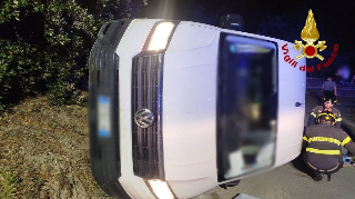 Filottrano – Furgone si ribalta, morto conducente